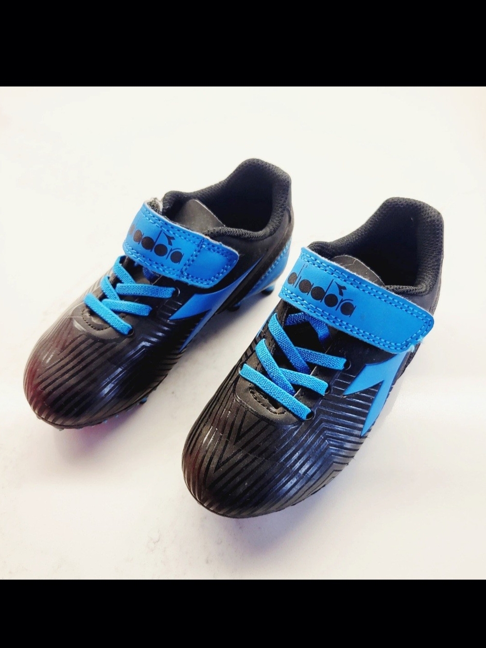 Diadora Kids Black & Blue Athletic Soccer Shoes